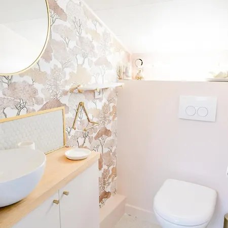 2 Bd Chic Loft With Historic Charm And Modern Amenities Apartment