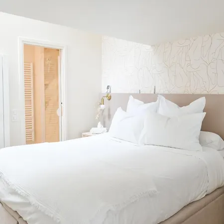 Apartment 2 Bd Chic Loft With Historic Charm And Modern Amenities *