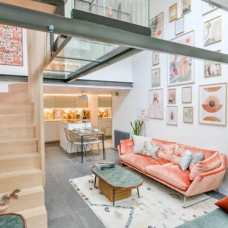 Apartment 2 Bd Chic Loft With Historic Charm And Modern Amenities Paris